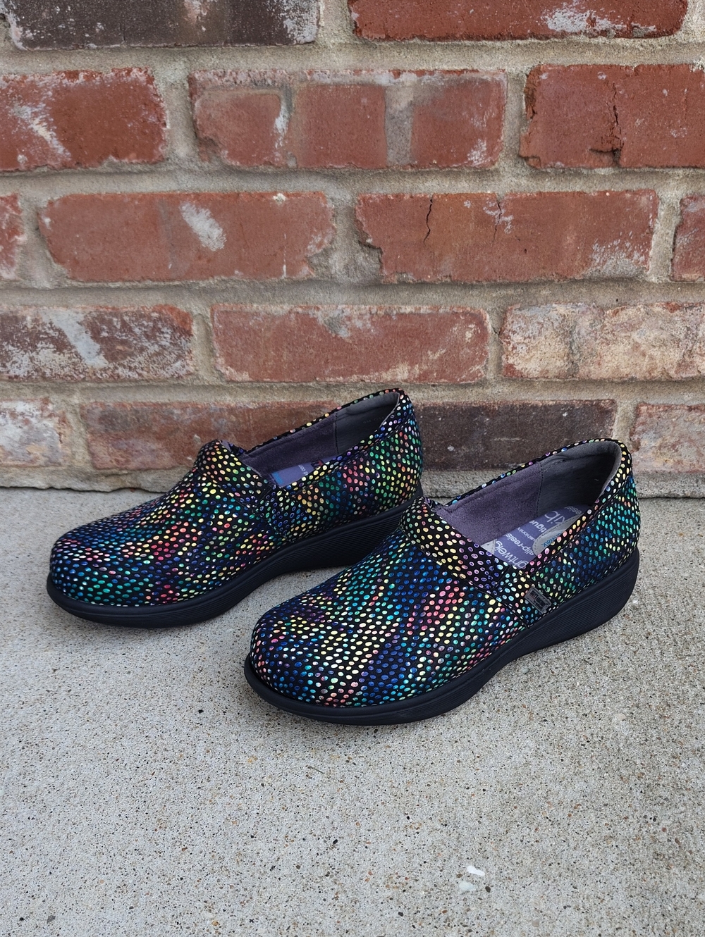 Grey's Anatomy by Softwalk Multicolor Lightweight Nursing Clogs Size 8 Comfort